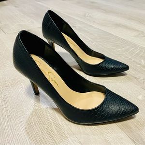 Jessica Simpson heels, black leather size 6 1/2
